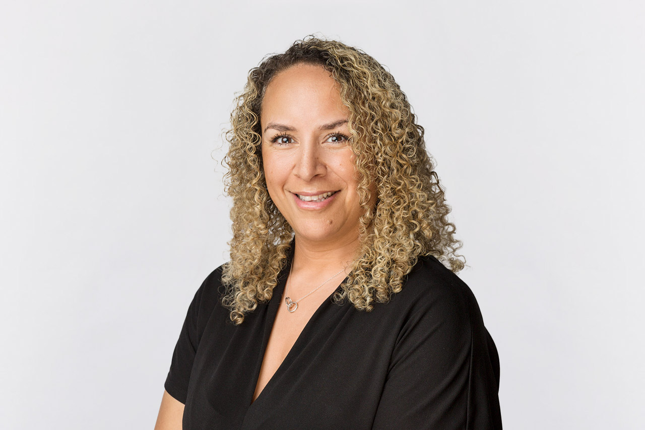 Home-Manager-The-Oaks-Lianne_
